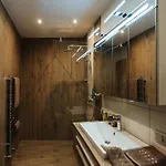 Quiet Luxury Faak
